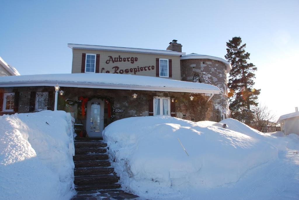 Auberge La Rosepierre Bistro Henri Grandes-Bergeronnes Exterior foto